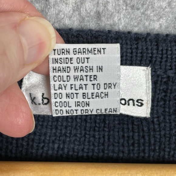 Vintage Womens Embroidered Christmas Angel Cardigan Size 1X Holiday Gold Buttons - Picture 9 of 10